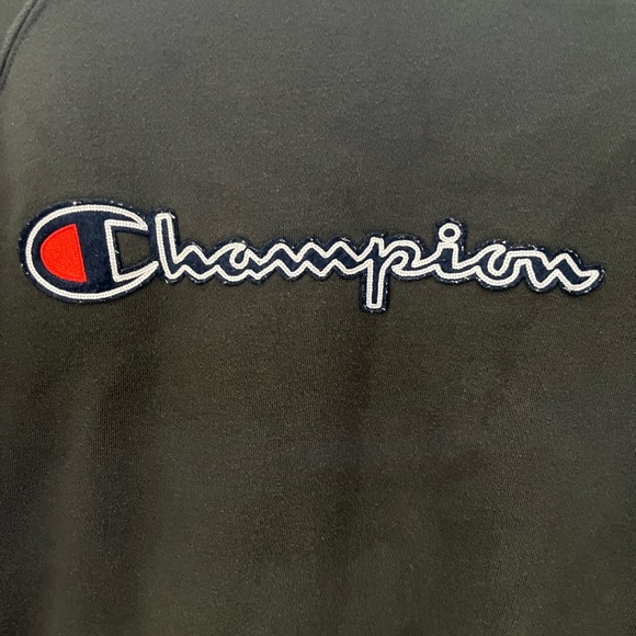 Champion Sweater - Picture 2 of 9